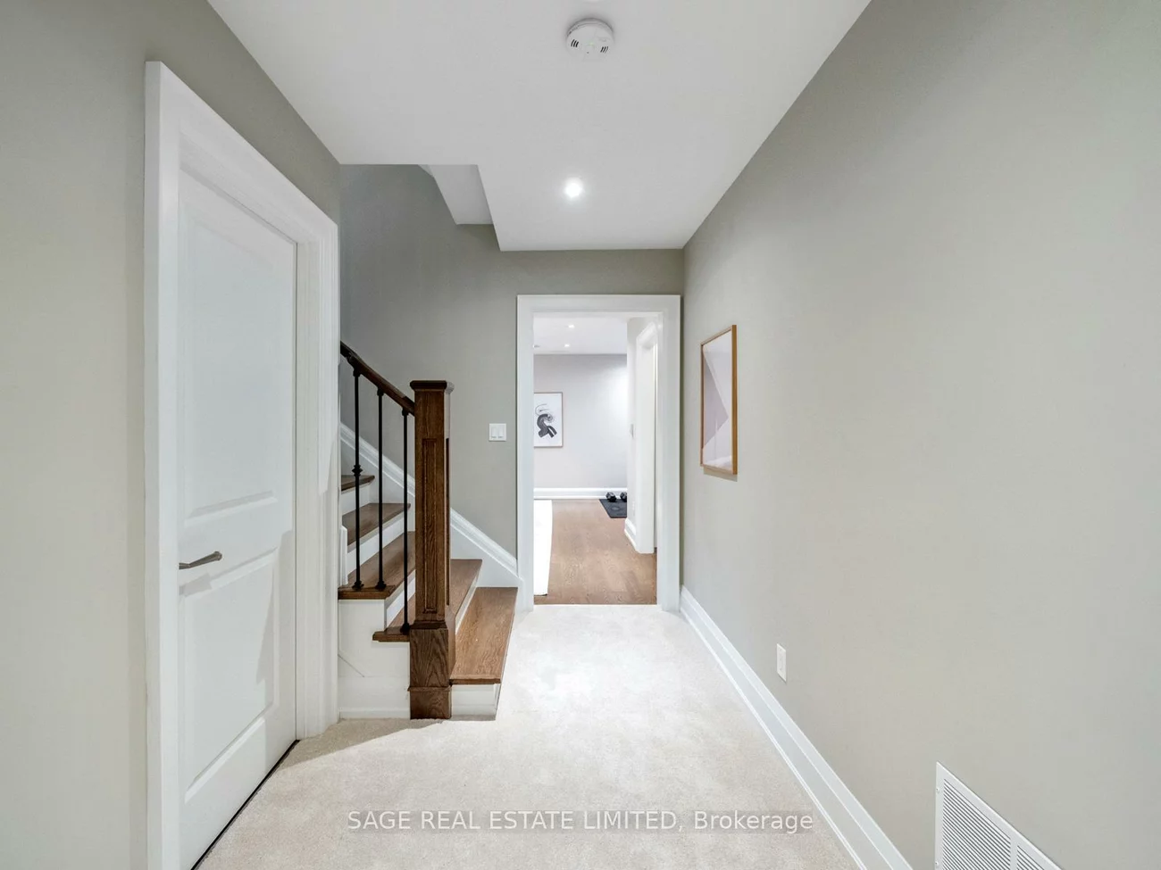 925, Royal York, Stonegate-Queensway, Toronto