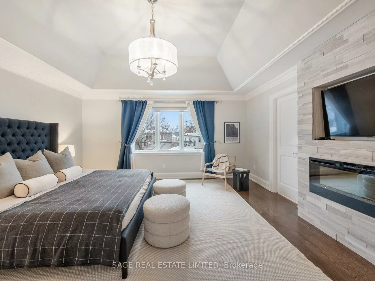 925, Royal York, Stonegate-Queensway, Toronto