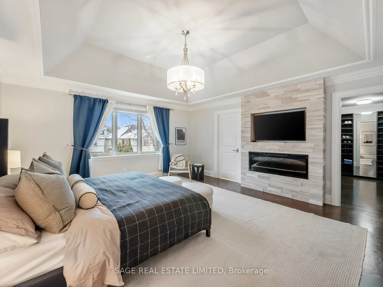 925, Royal York, Stonegate-Queensway, Toronto