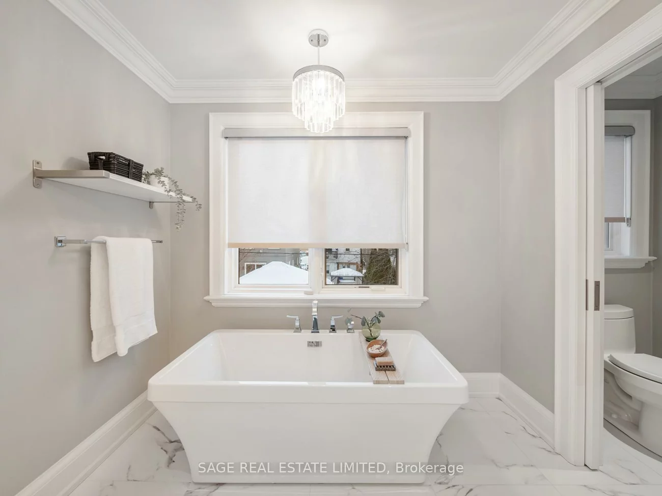 925, Royal York, Stonegate-Queensway, Toronto