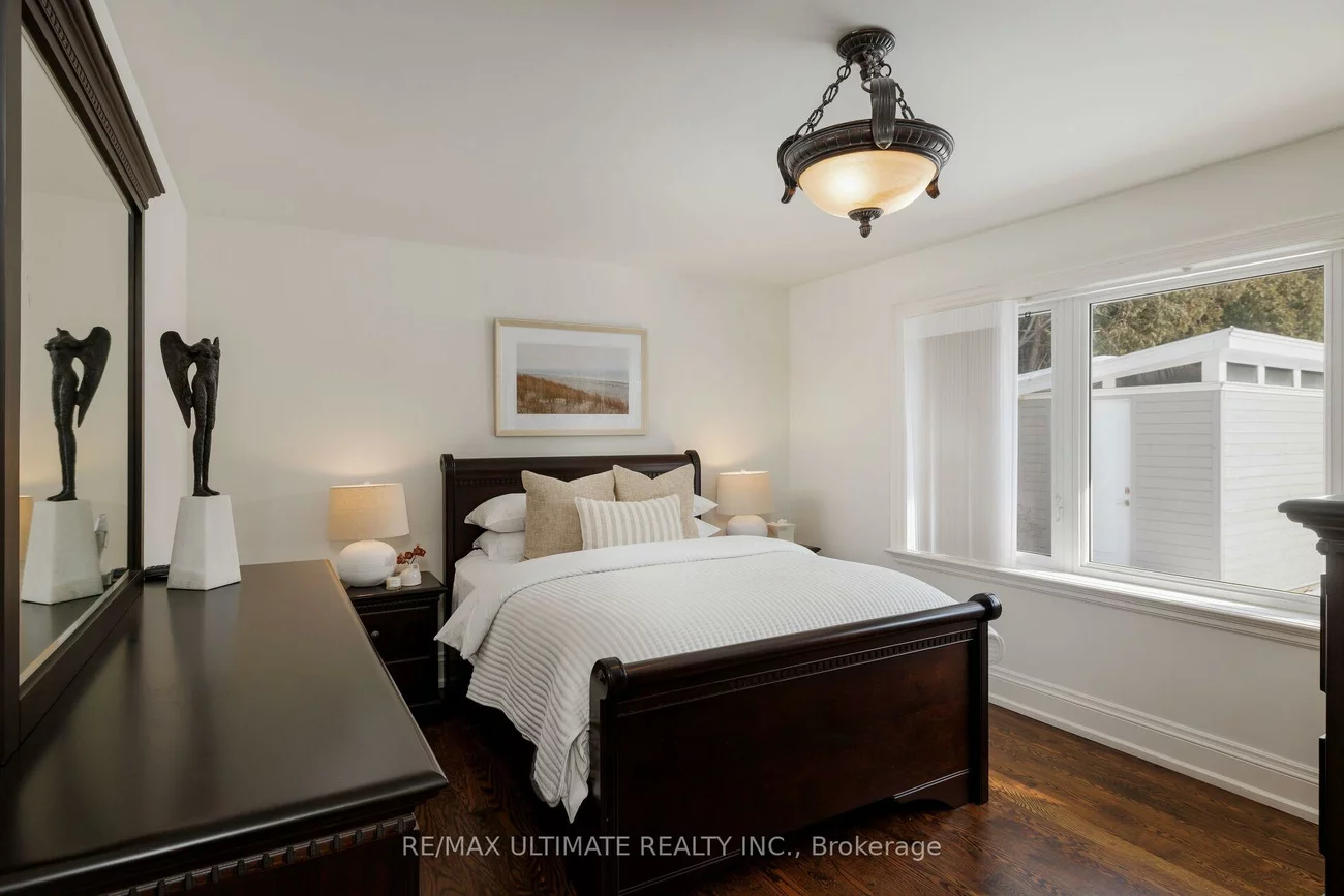 27, Ravensbourne, Princess-Rosethorn, Toronto