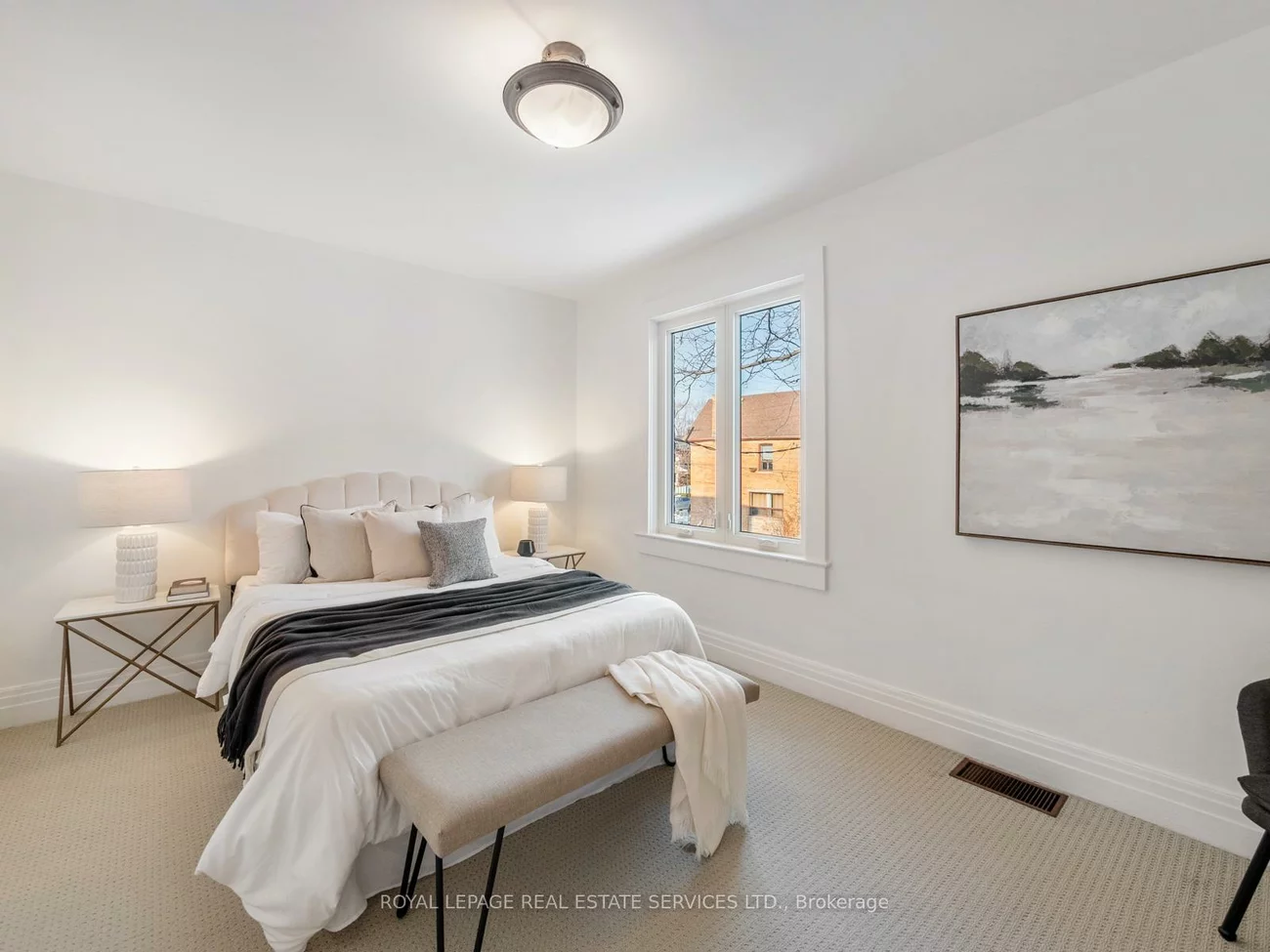 574, St Clarens, Dovercourt-Wallace Emerson-Junction, Toronto