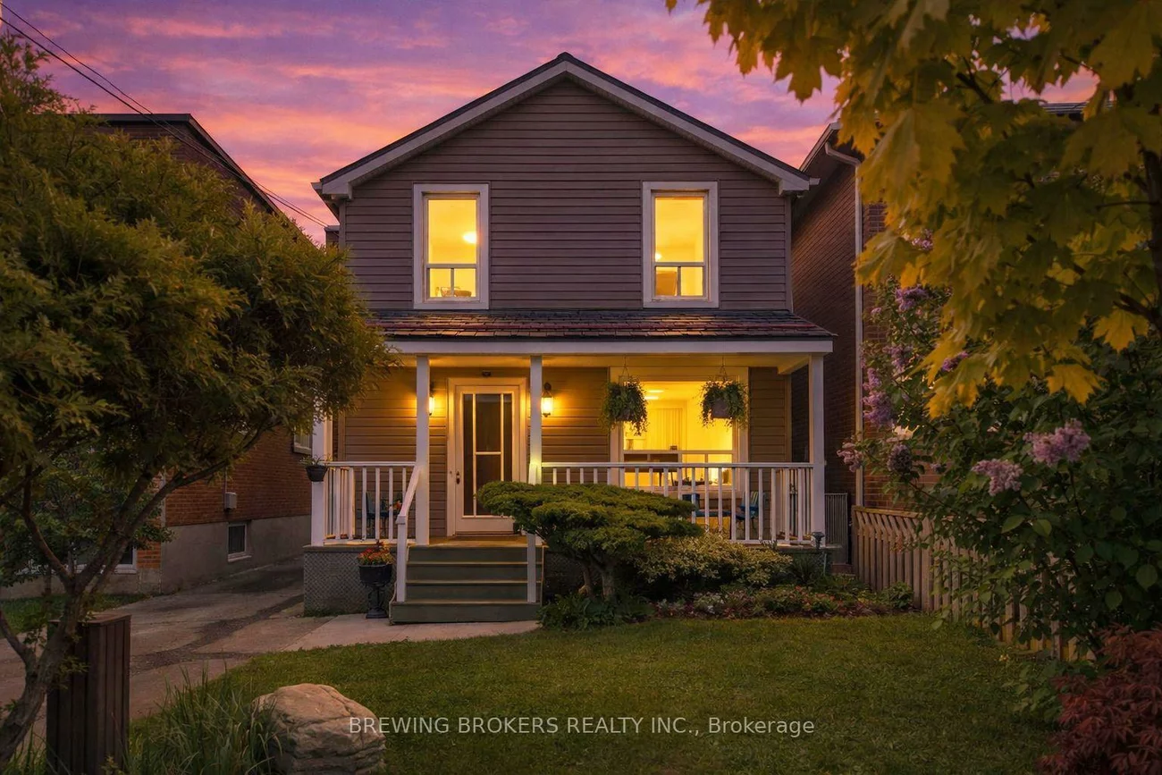 72, Thirteenth, New Toronto, Toronto