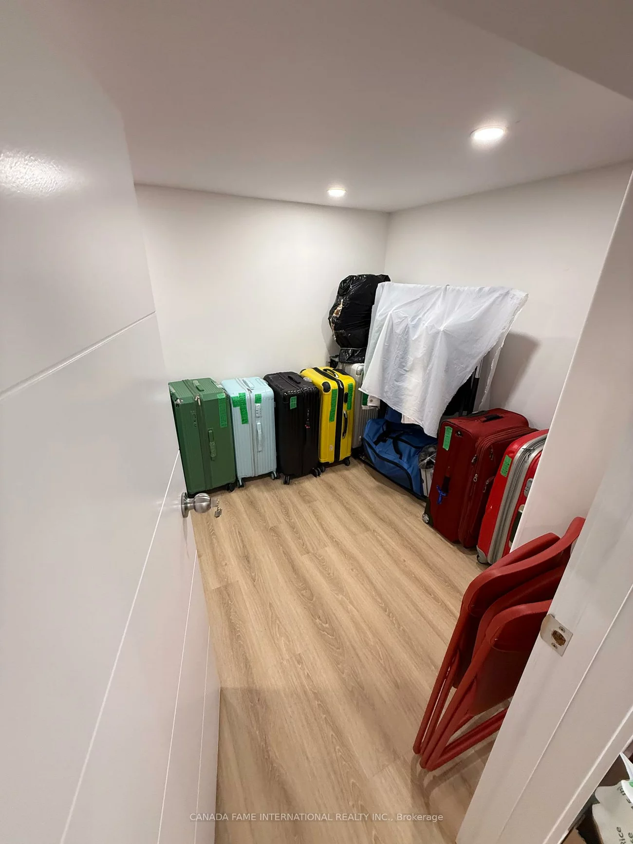 1235, Glencairn, Yorkdale-Glen Park, Toronto