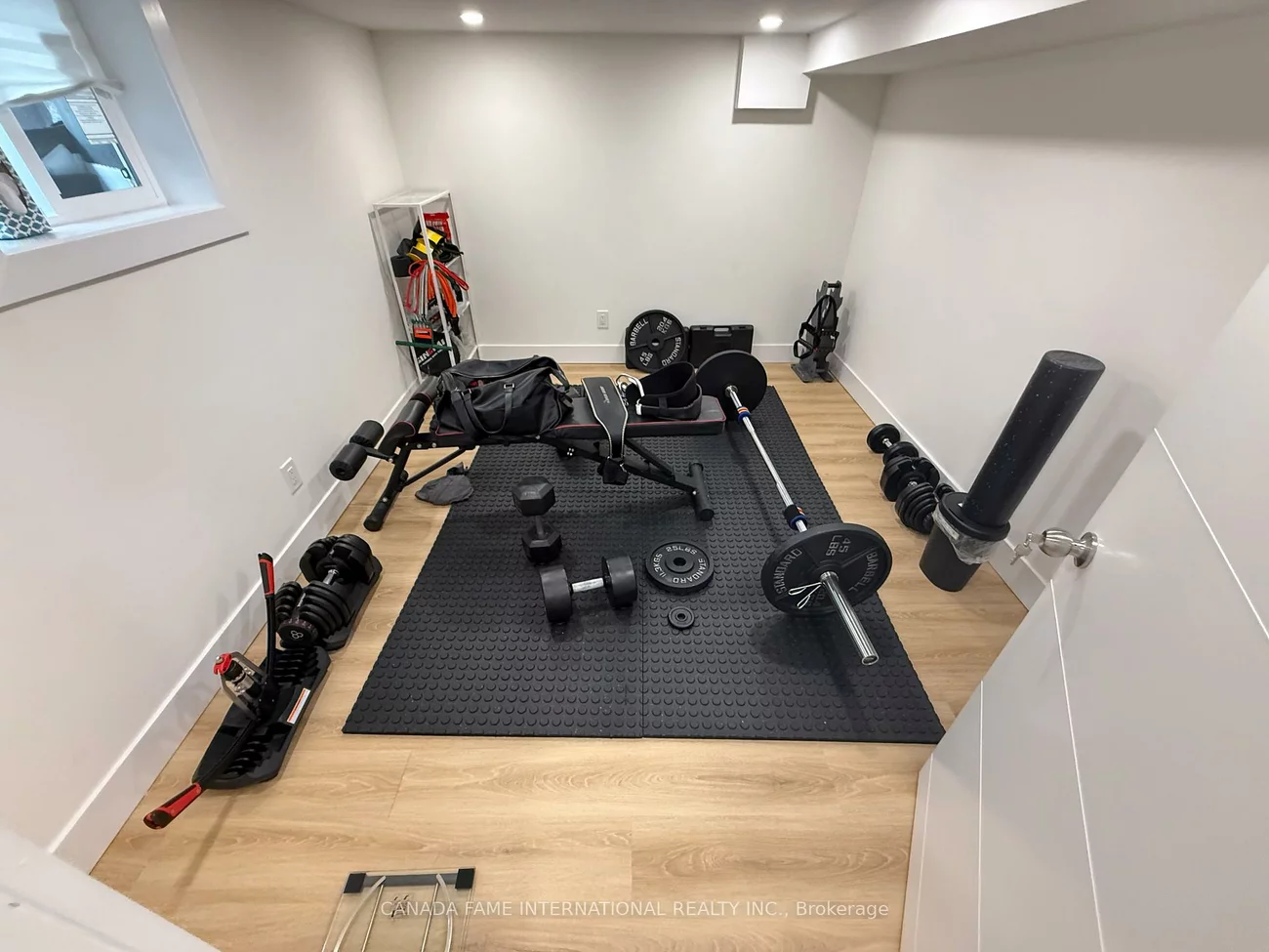 1235, Glencairn, Yorkdale-Glen Park, Toronto