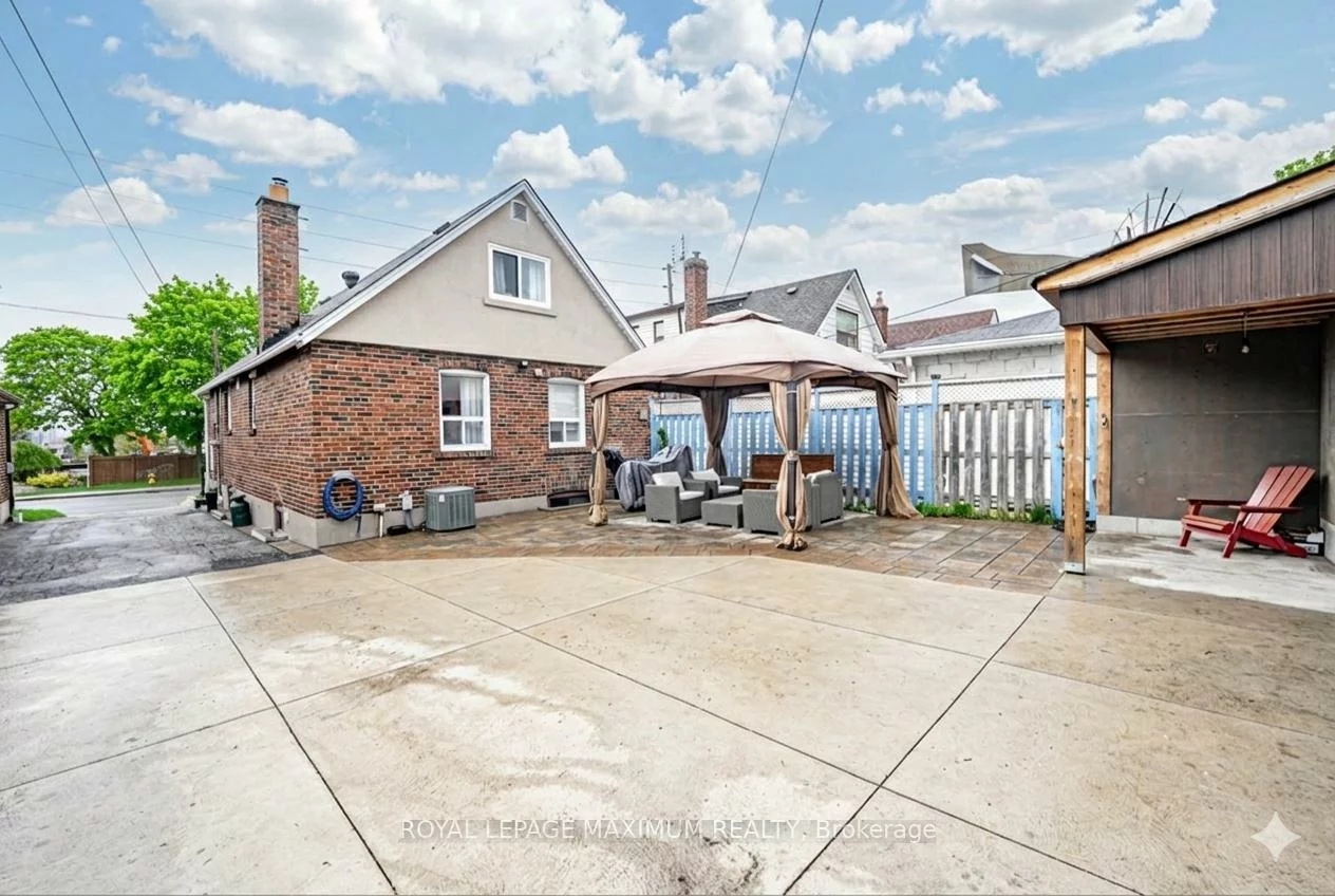 2113, Keele, Beechborough-Greenbrook, Toronto