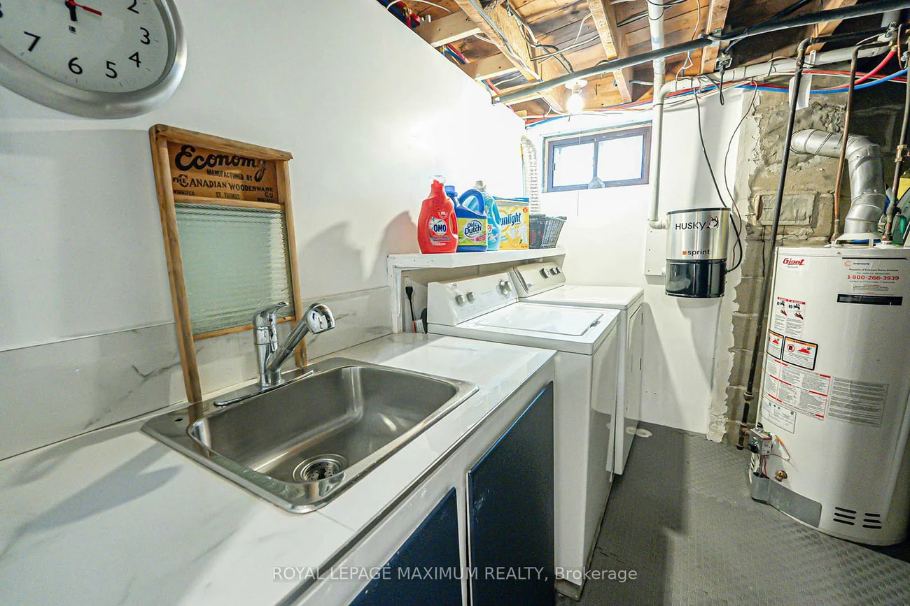 2113, Keele, Beechborough-Greenbrook, Toronto