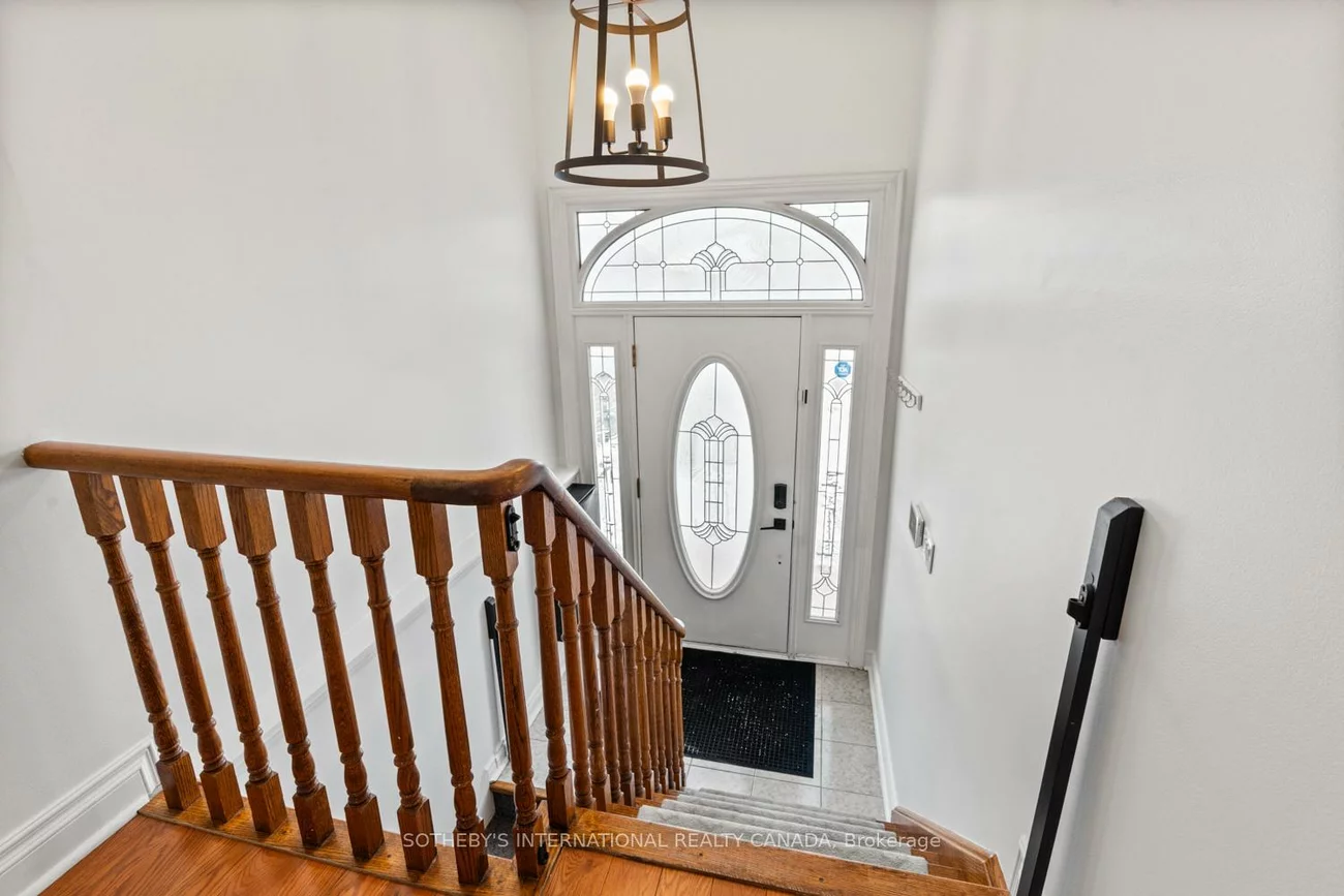 15A, Schell, Briar Hill-Belgravia, Toronto