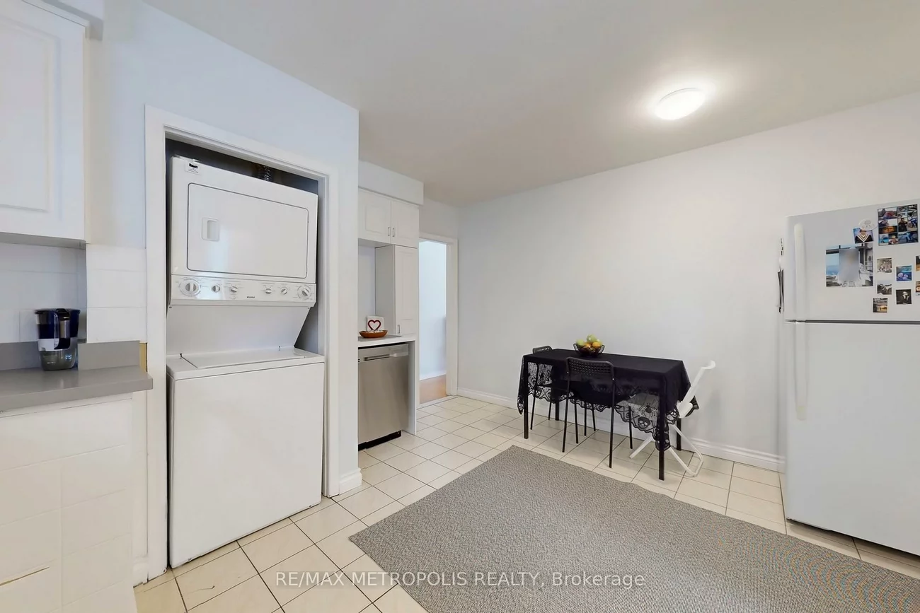 20, Knox, Humber Summit, Toronto