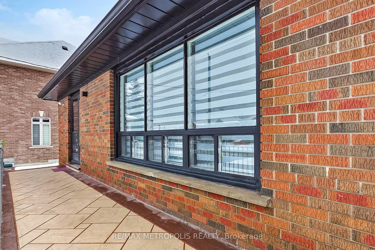 20, Knox, Humber Summit, Toronto