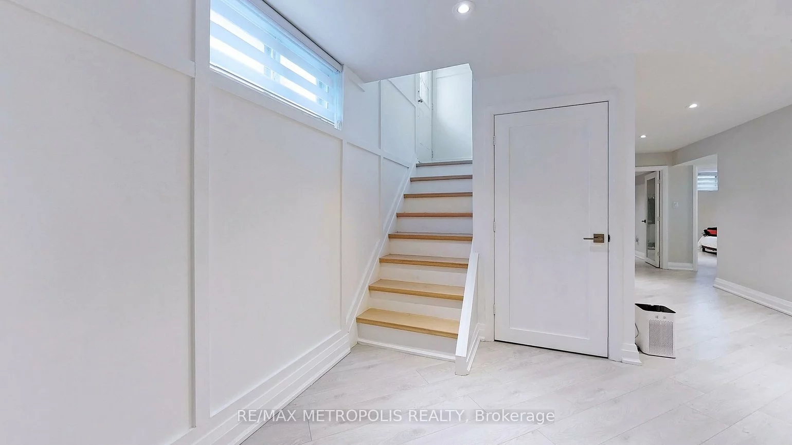 20, Knox, Humber Summit, Toronto