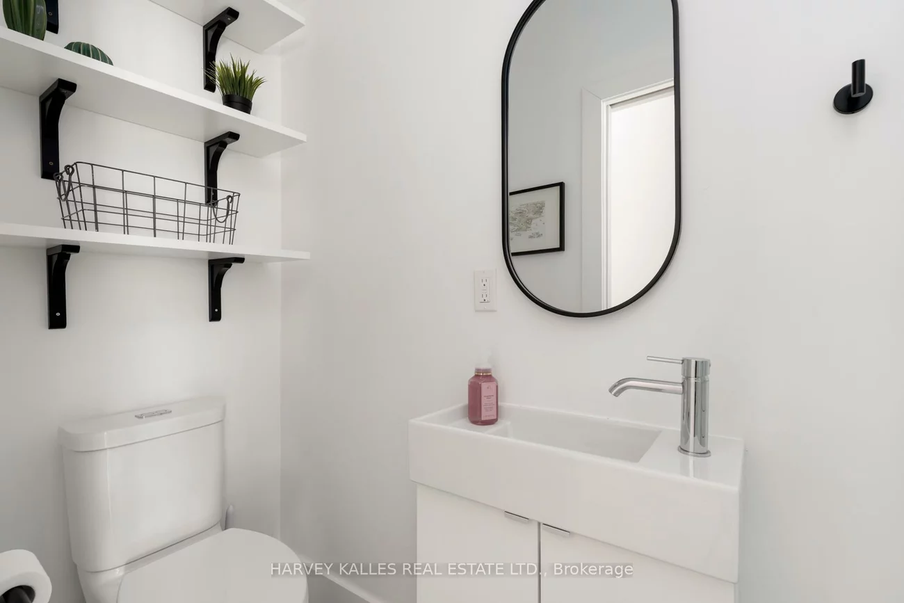 31, Elder, Long Branch, Toronto