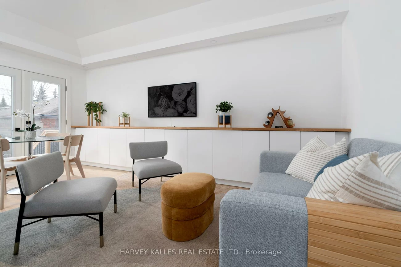 31, Elder, Long Branch, Toronto