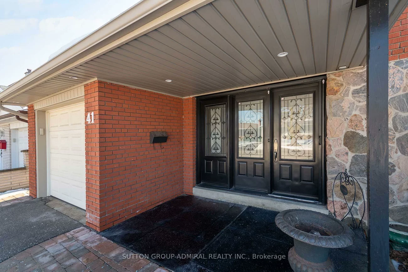41, Hamptonbrook, Willowridge-Martingrove-Richview, Toronto