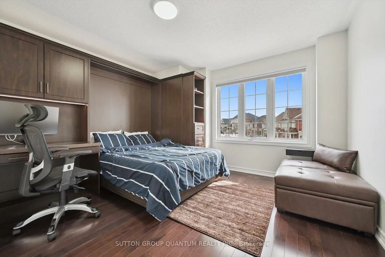 68, Westowanis, West Humber-Clairville, Toronto