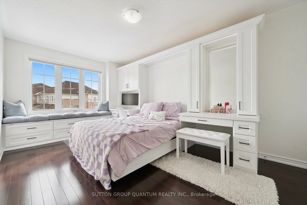 68, Westowanis, West Humber-Clairville, Toronto