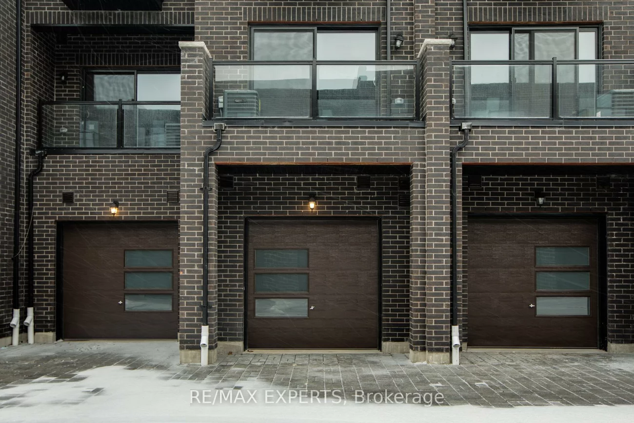 57, Creekbank, Rustic, Toronto