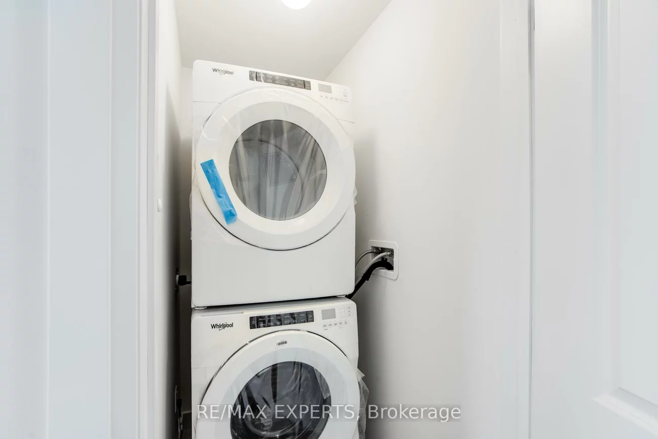 57, Creekbank, Rustic, Toronto