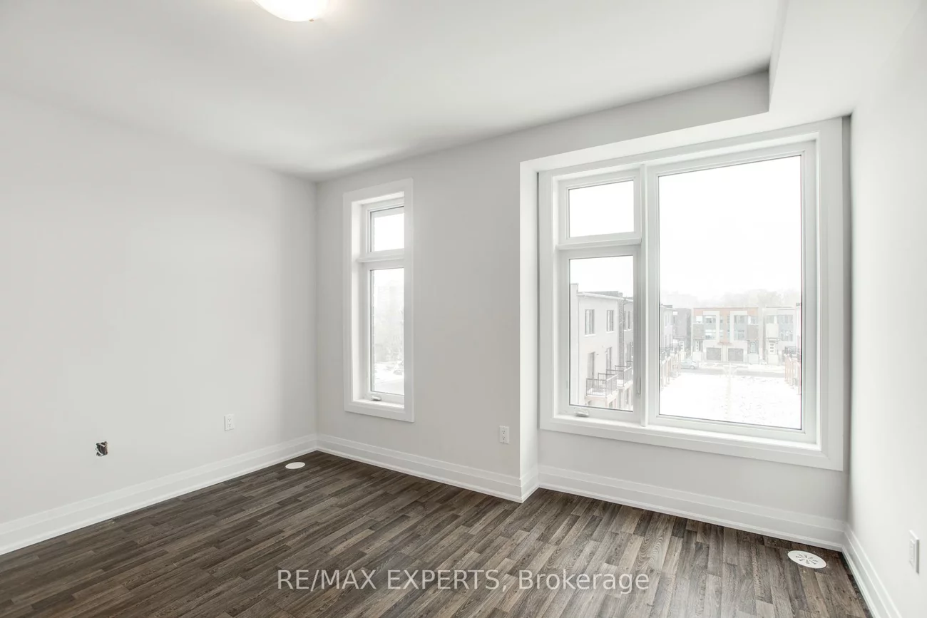 57, Creekbank, Rustic, Toronto