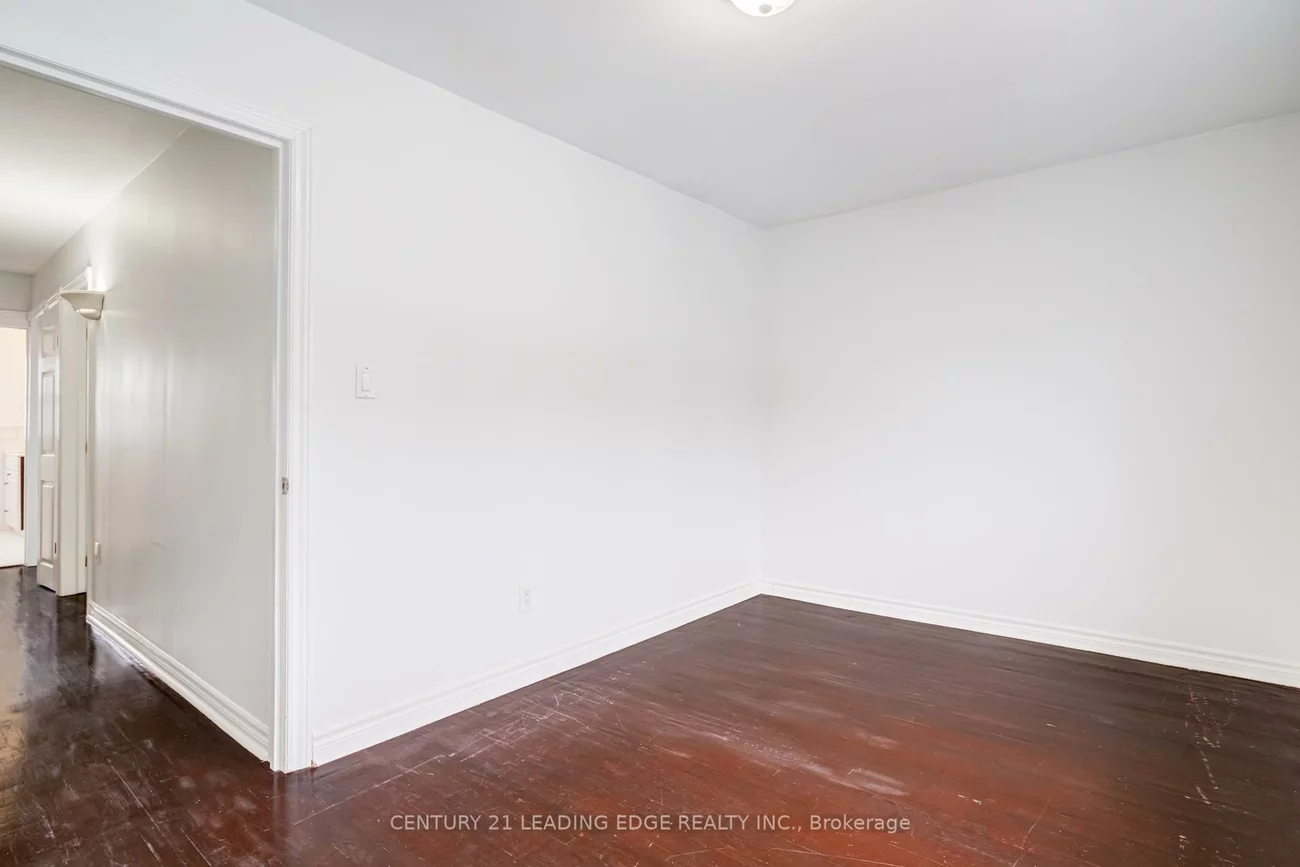 12, Innes, Corso Italia-Davenport, Toronto