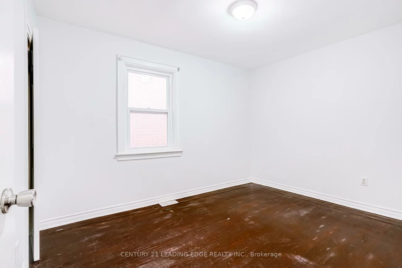 12, Innes, Corso Italia-Davenport, Toronto