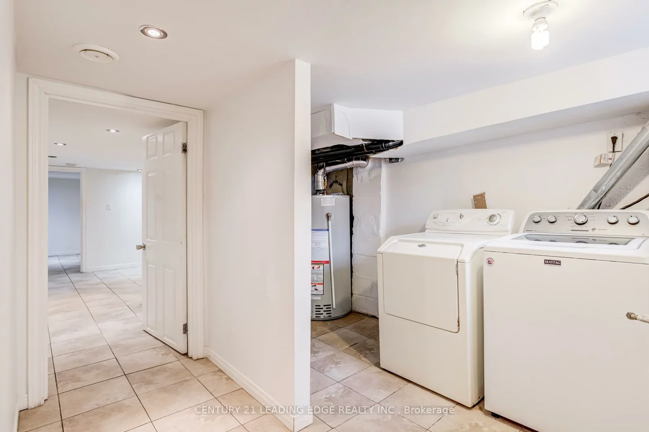 12, Innes, Corso Italia-Davenport, Toronto