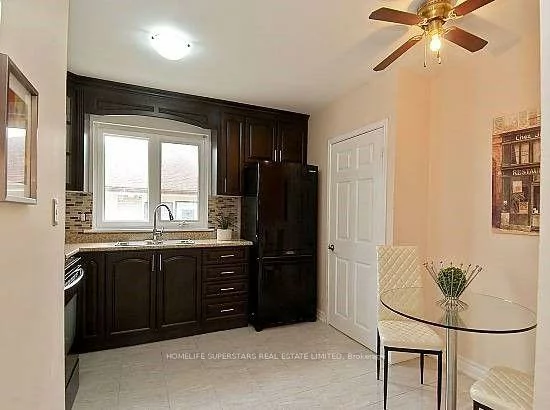 14, Dorward, Mount Olive-Silverstone-Jamestown, Toronto