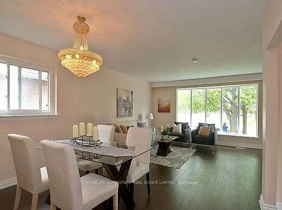 14, Dorward, Mount Olive-Silverstone-Jamestown, Toronto