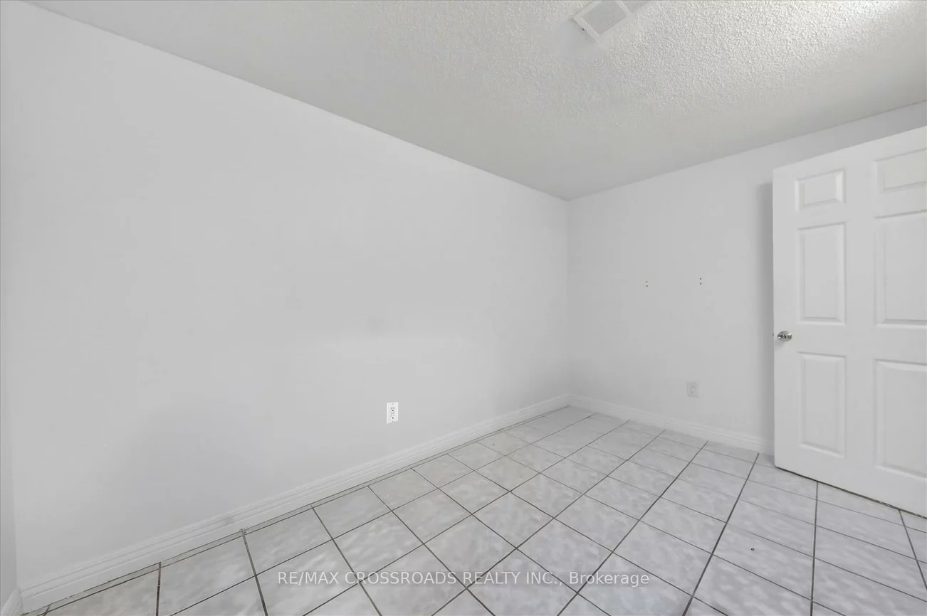 18, De Marco, Rustic, Toronto