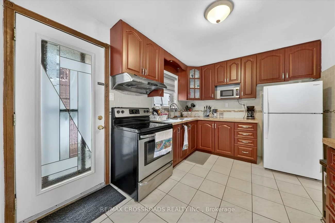 18, De Marco, Rustic, Toronto