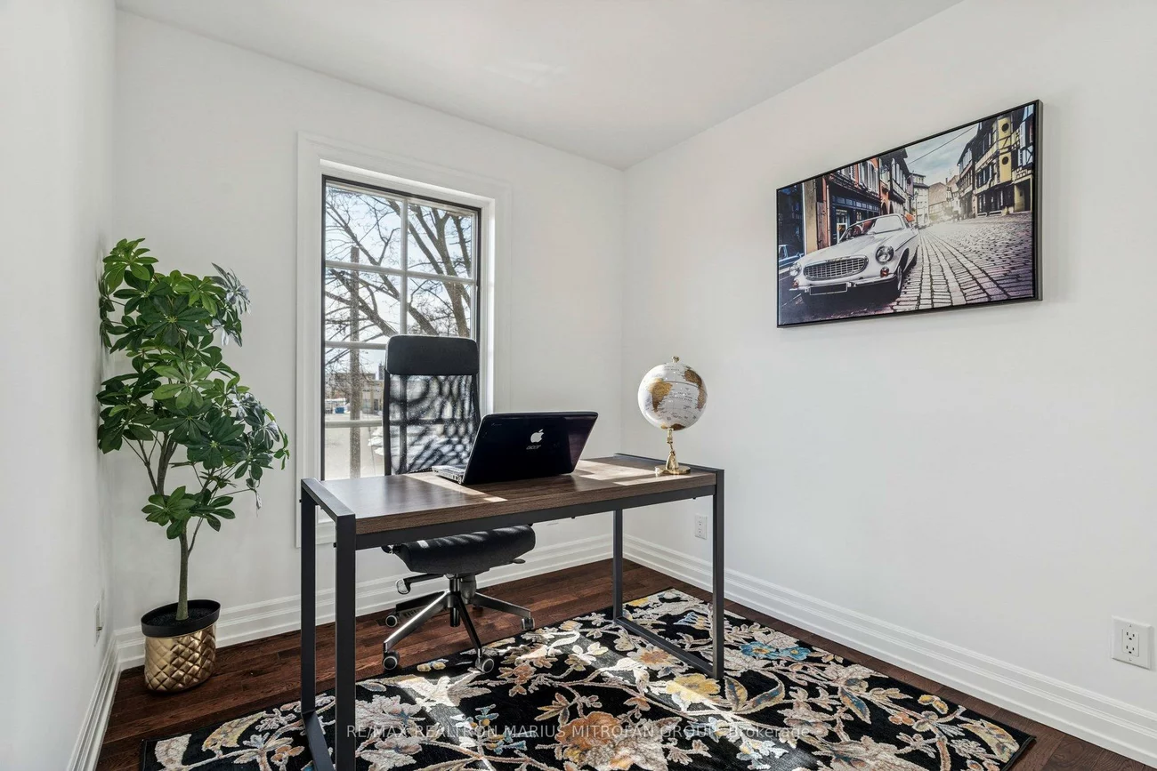 7, Rollins, Islington-City Centre West, Toronto