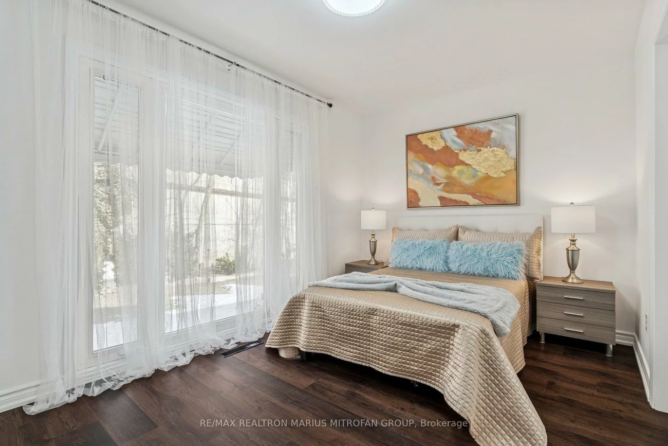 7, Rollins, Islington-City Centre West, Toronto