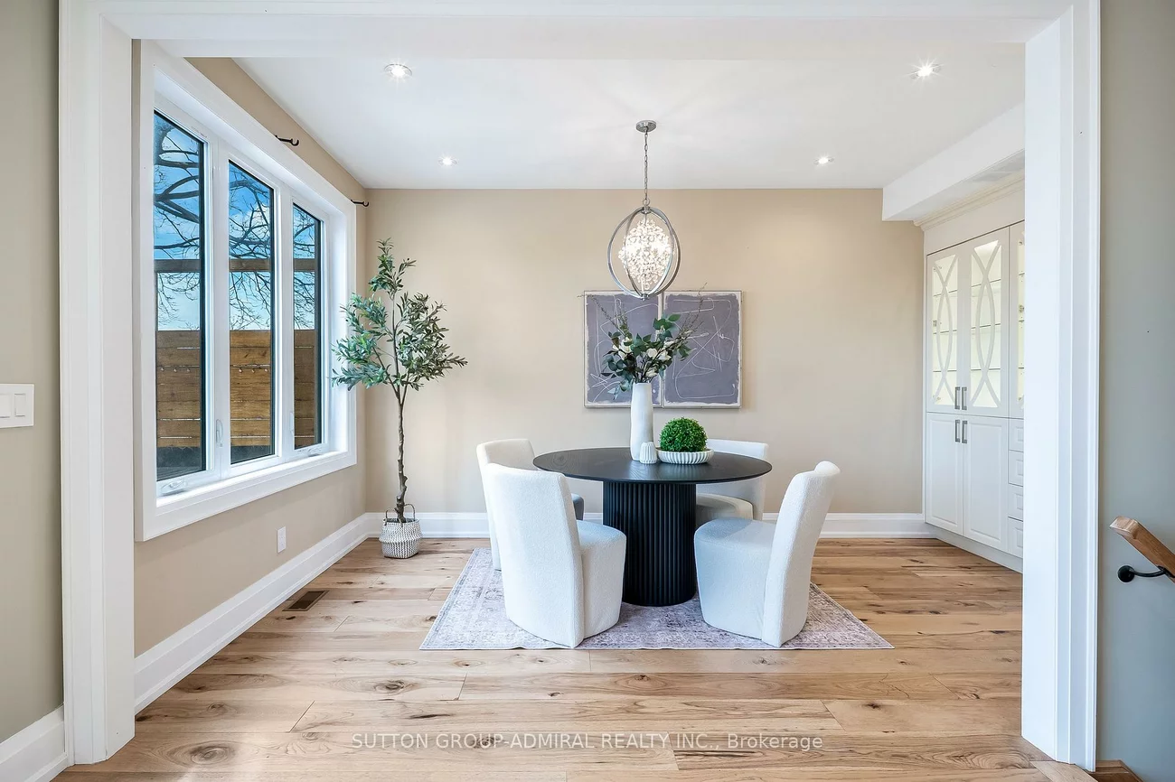 33, Twenty First, New Toronto, Toronto