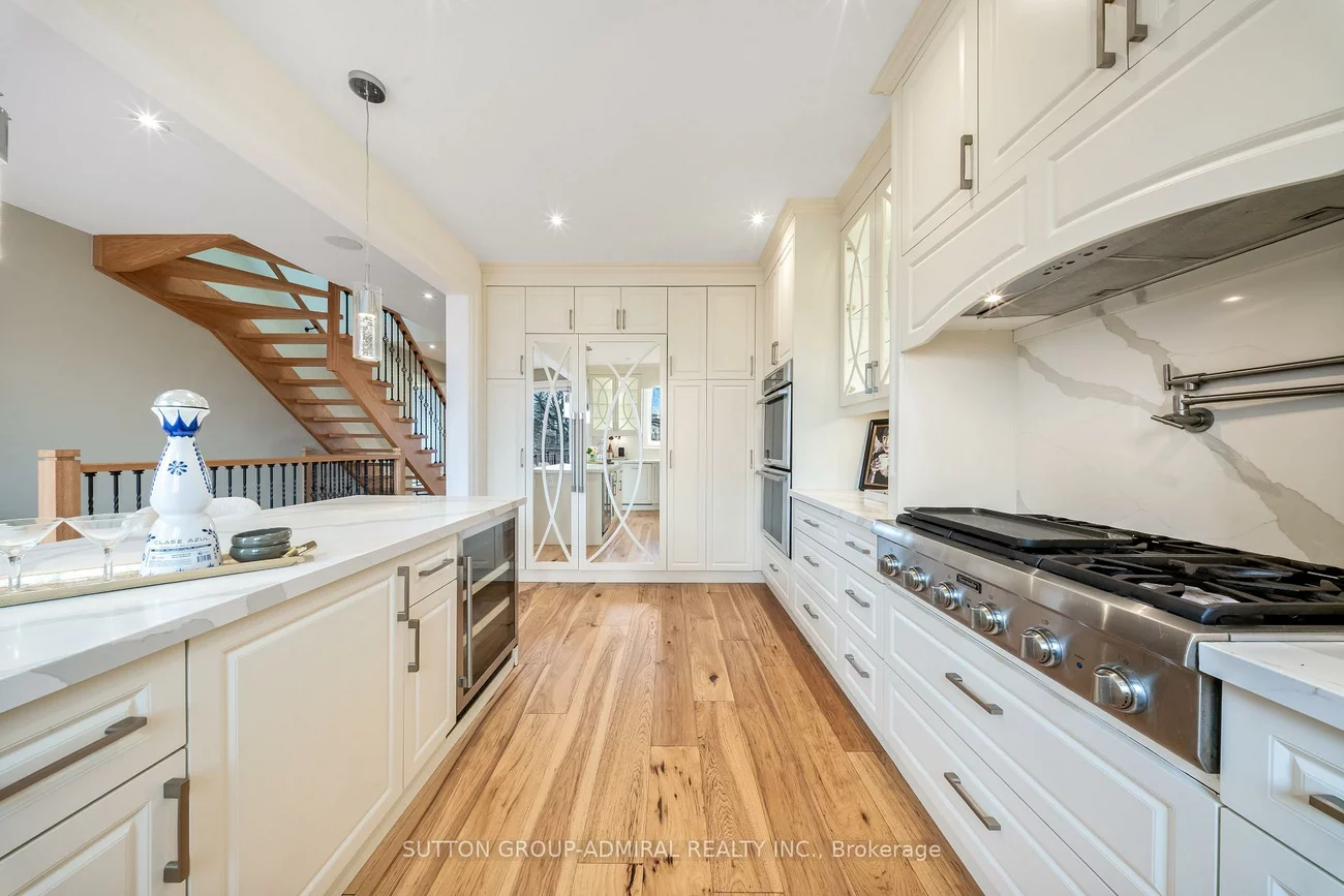 33, Twenty First, New Toronto, Toronto