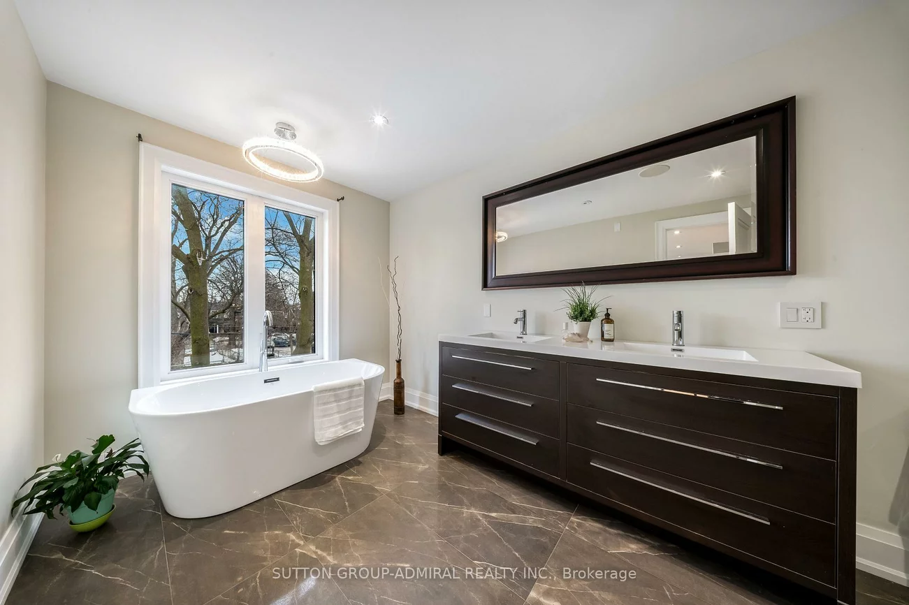 33, Twenty First, New Toronto, Toronto