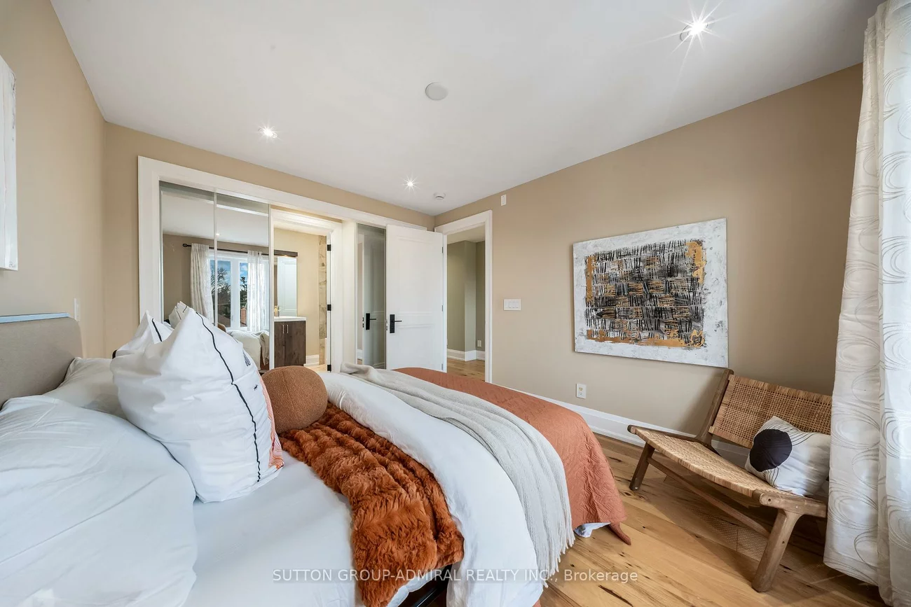 33, Twenty First, New Toronto, Toronto