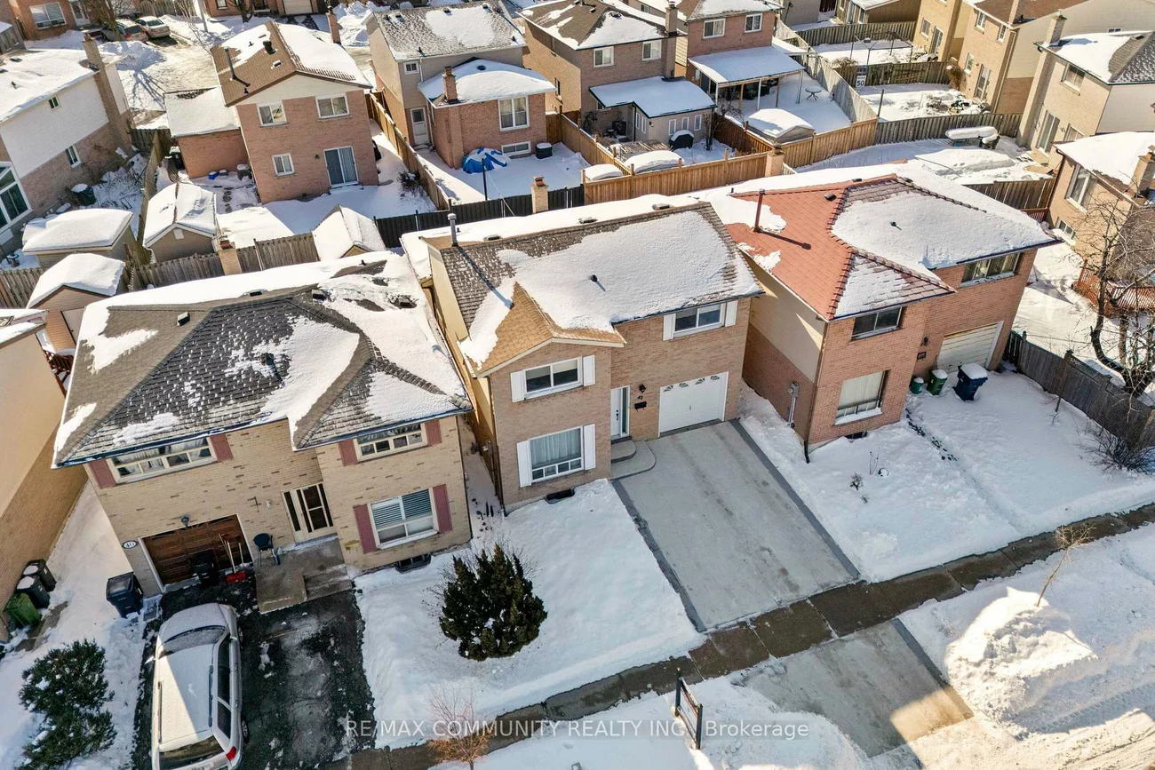 42, Kay, Mount Olive-Silverstone-Jamestown, Toronto