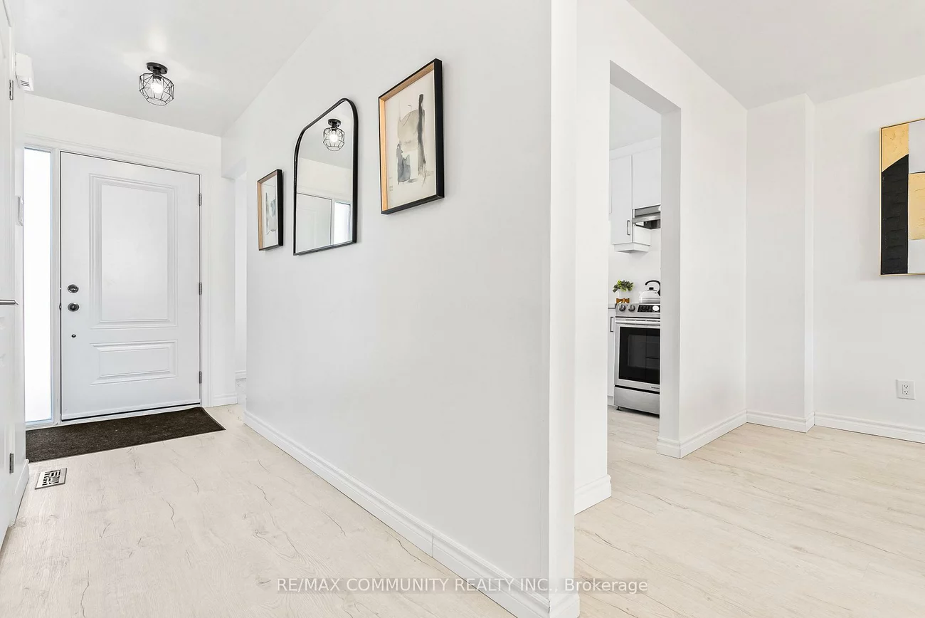 42, Kay, Mount Olive-Silverstone-Jamestown, Toronto