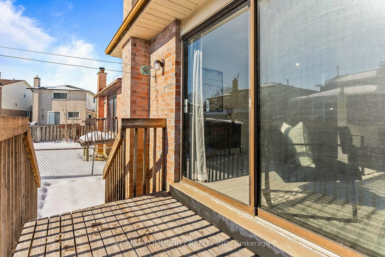 42, Kay, Mount Olive-Silverstone-Jamestown, Toronto