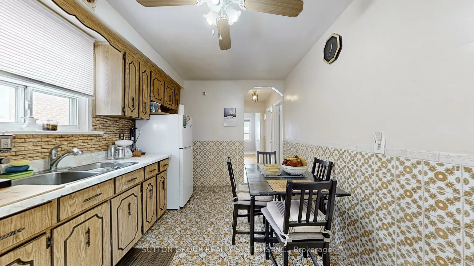 199, Strathnairn, Beechborough-Greenbrook, Toronto