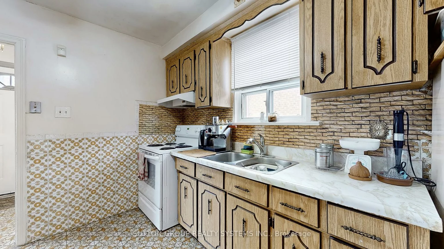 199, Strathnairn, Beechborough-Greenbrook, Toronto