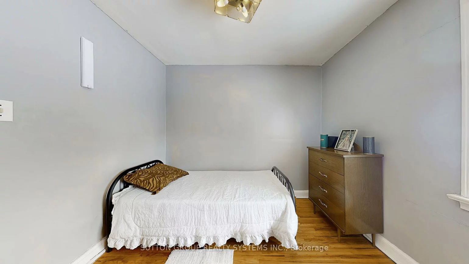 199, Strathnairn, Beechborough-Greenbrook, Toronto