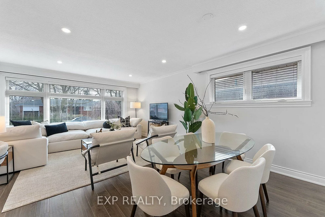 39, Hobden, Willowridge-Martingrove-Richview, Toronto