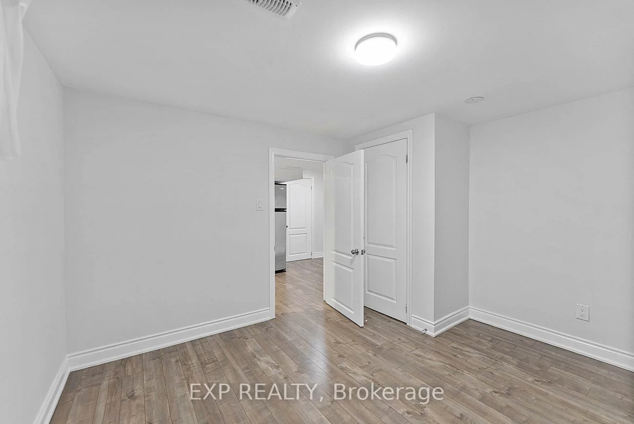 39, Hobden, Willowridge-Martingrove-Richview, Toronto