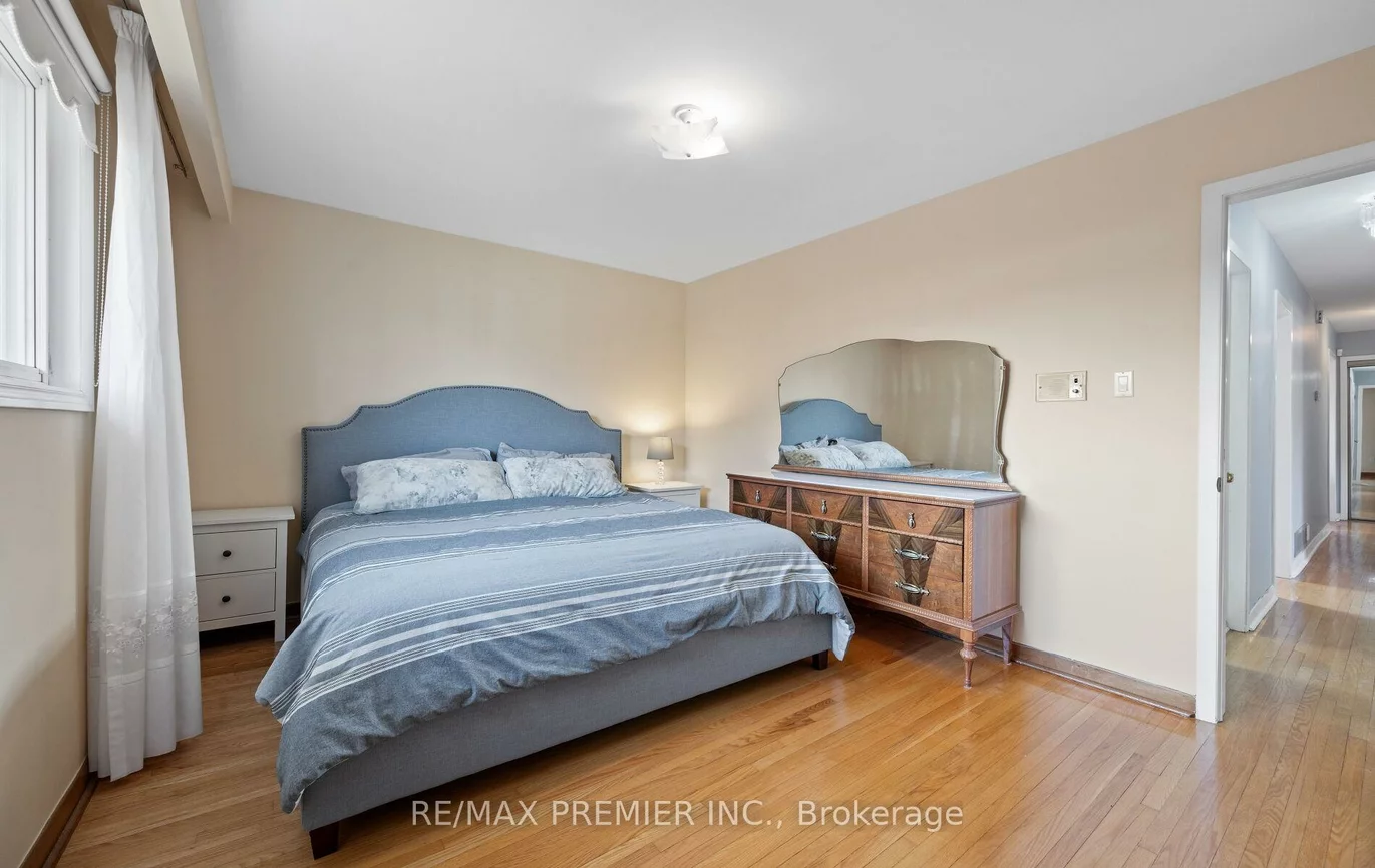 3, Mayberry, Glenfield-Jane Heights, Toronto