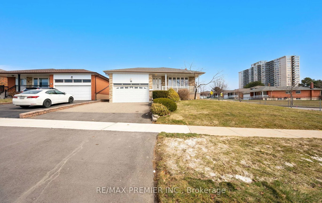 3, Mayberry, Glenfield-Jane Heights, Toronto