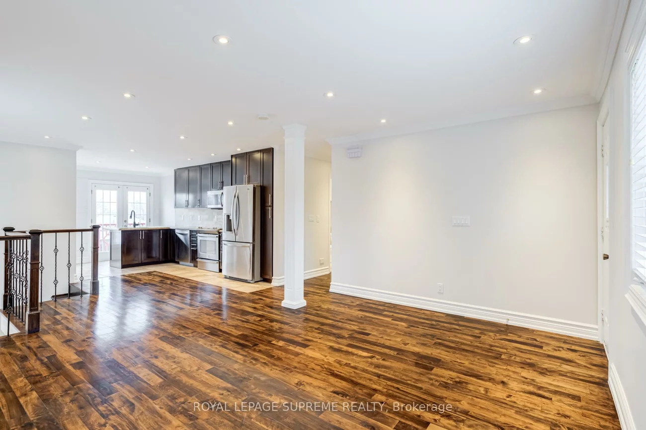 18, Fairweather, Brookhaven-Amesbury, Toronto