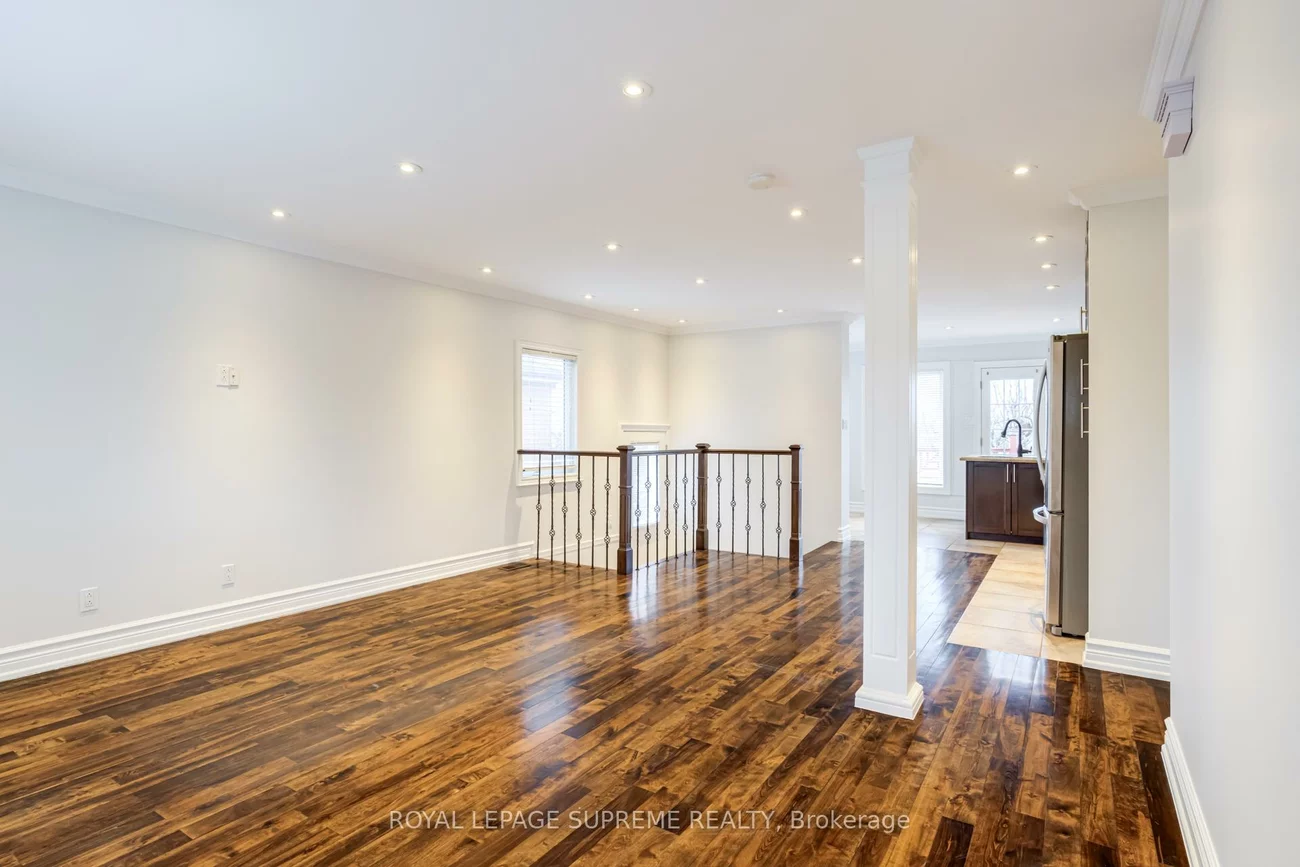 18, Fairweather, Brookhaven-Amesbury, Toronto