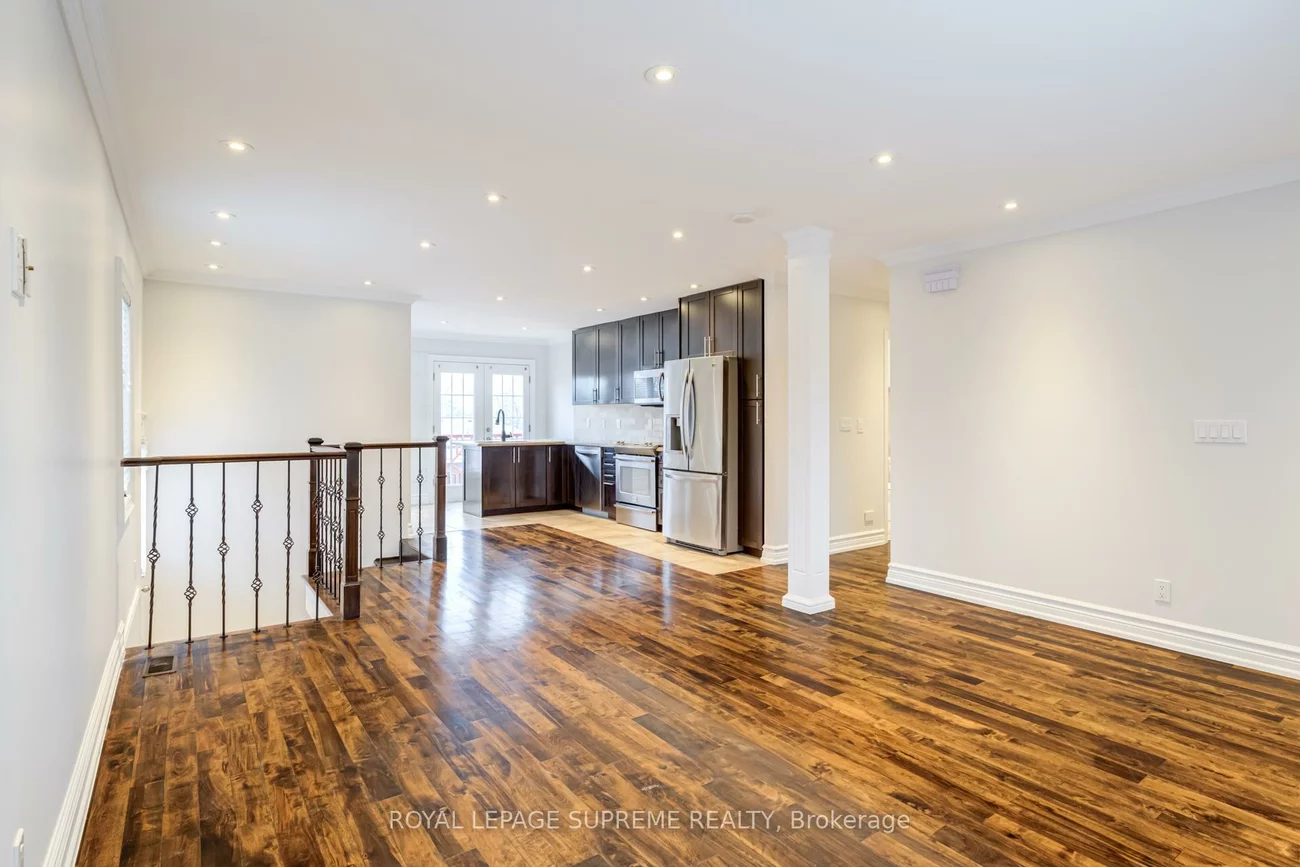 18, Fairweather, Brookhaven-Amesbury, Toronto