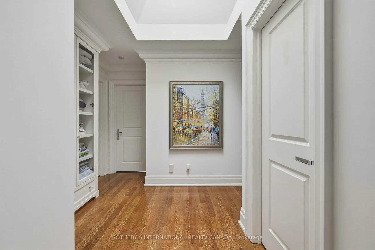 85, Strath, Kingsway South, Toronto